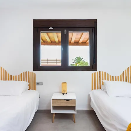 Villa Home2book Alessandro, Design & Comfort