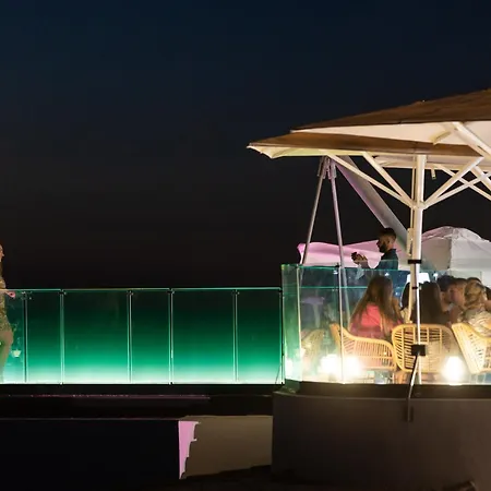 Βίλα Home2book Alessandro, Design & Comfort